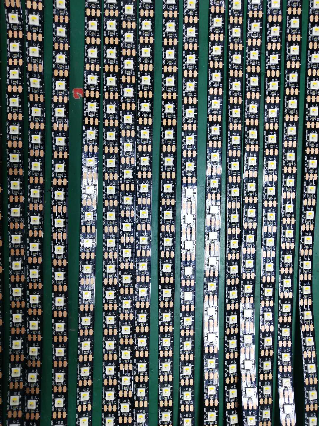 Digital Flex APA104 / RGBW / 5V / 60 single-pixel